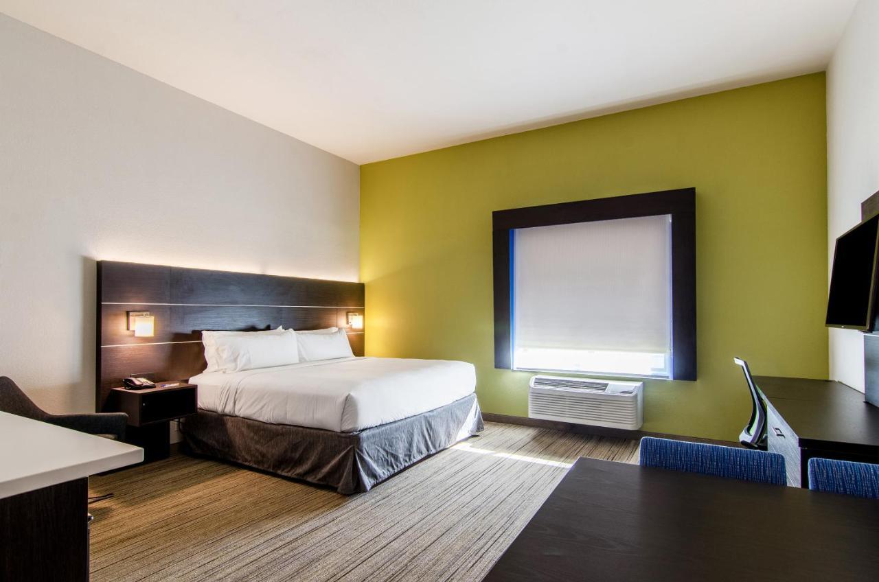 Holiday Inn Express & Suites - Atchison By Ihg Εξωτερικό φωτογραφία
