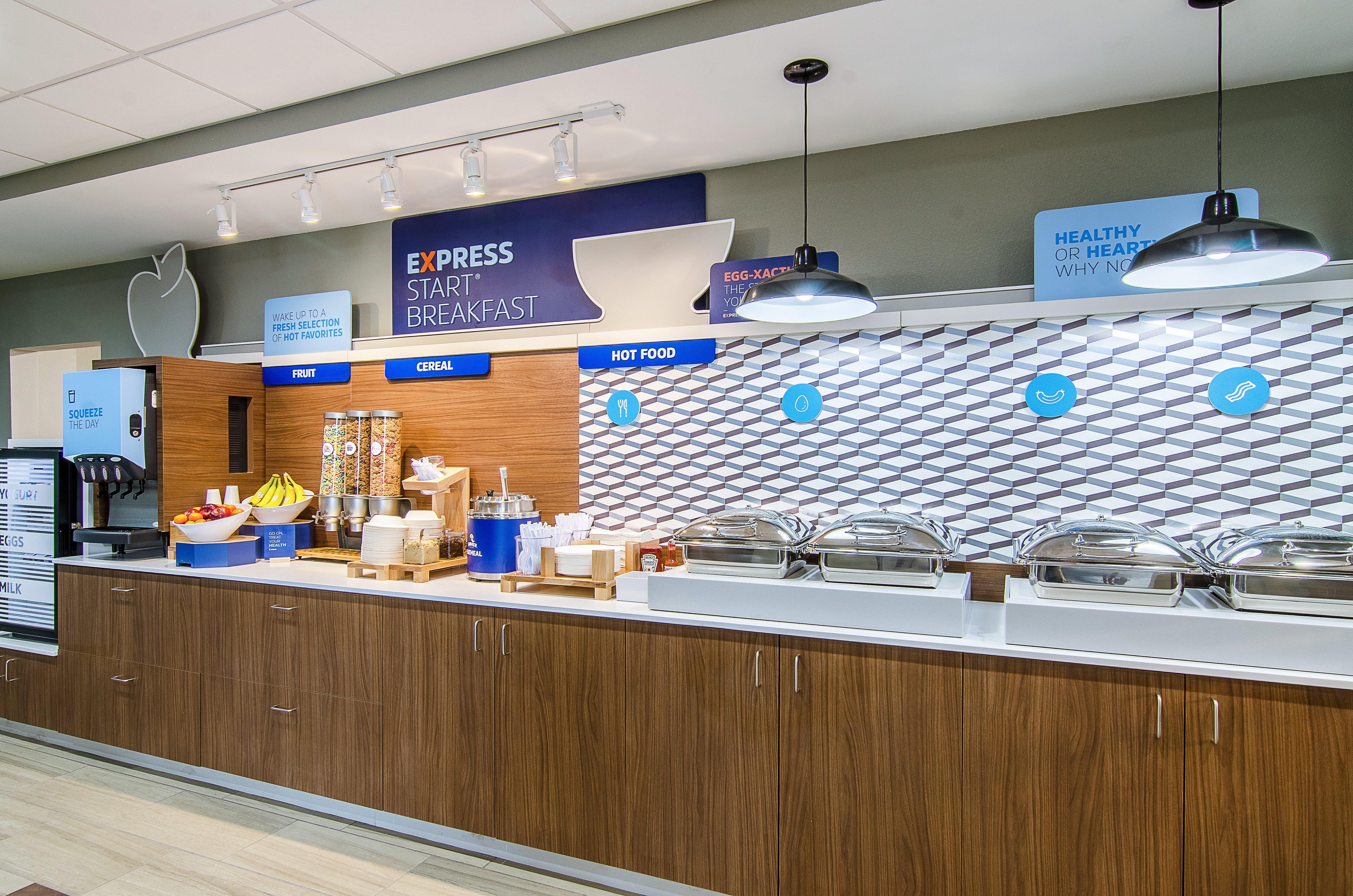 Holiday Inn Express & Suites - Atchison By Ihg Εξωτερικό φωτογραφία