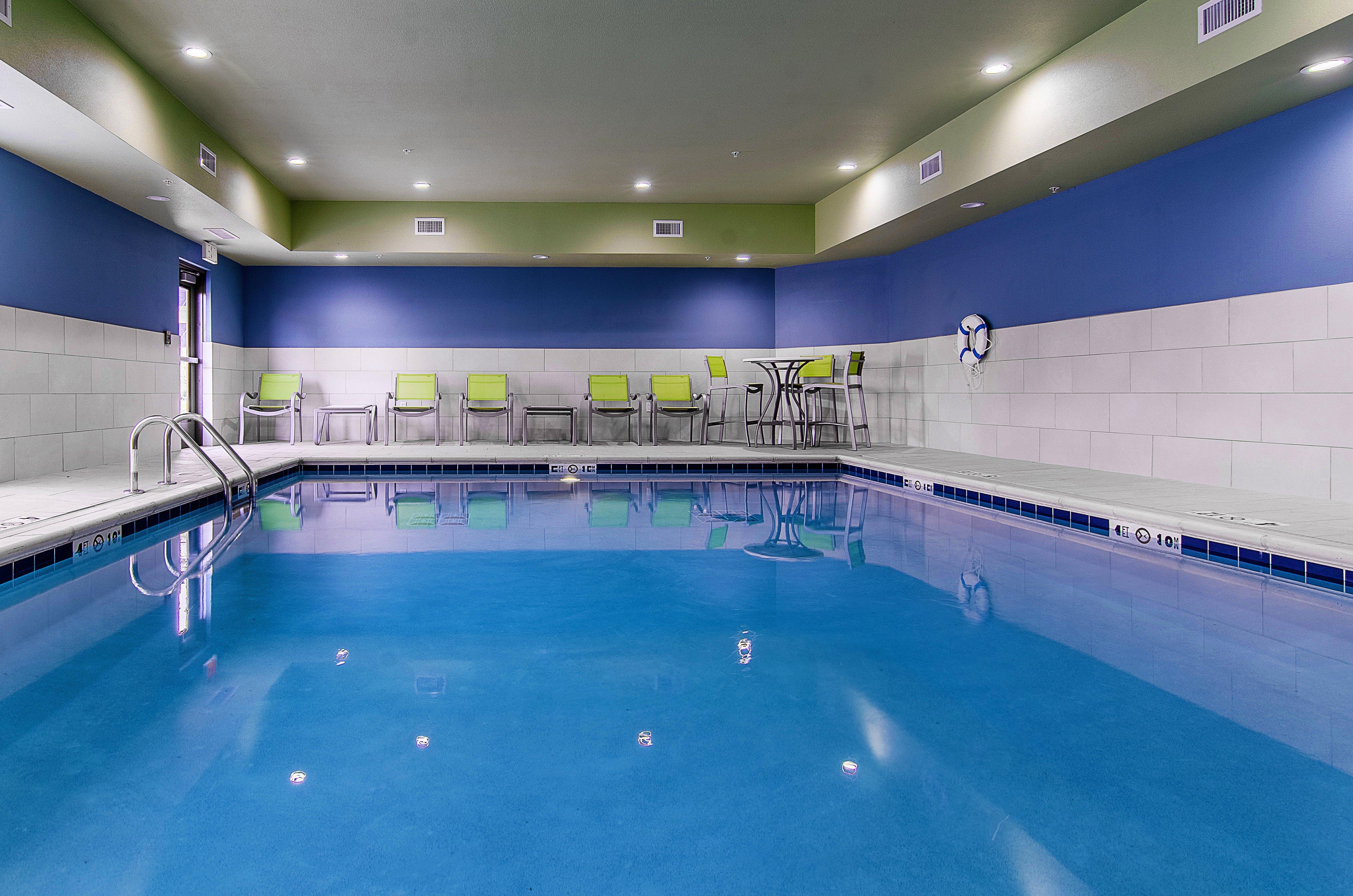 Holiday Inn Express & Suites - Atchison By Ihg Εξωτερικό φωτογραφία